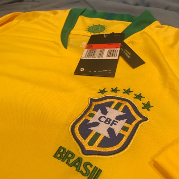 Brazil World Cup jersey. NWT. - Picture 5 of 6